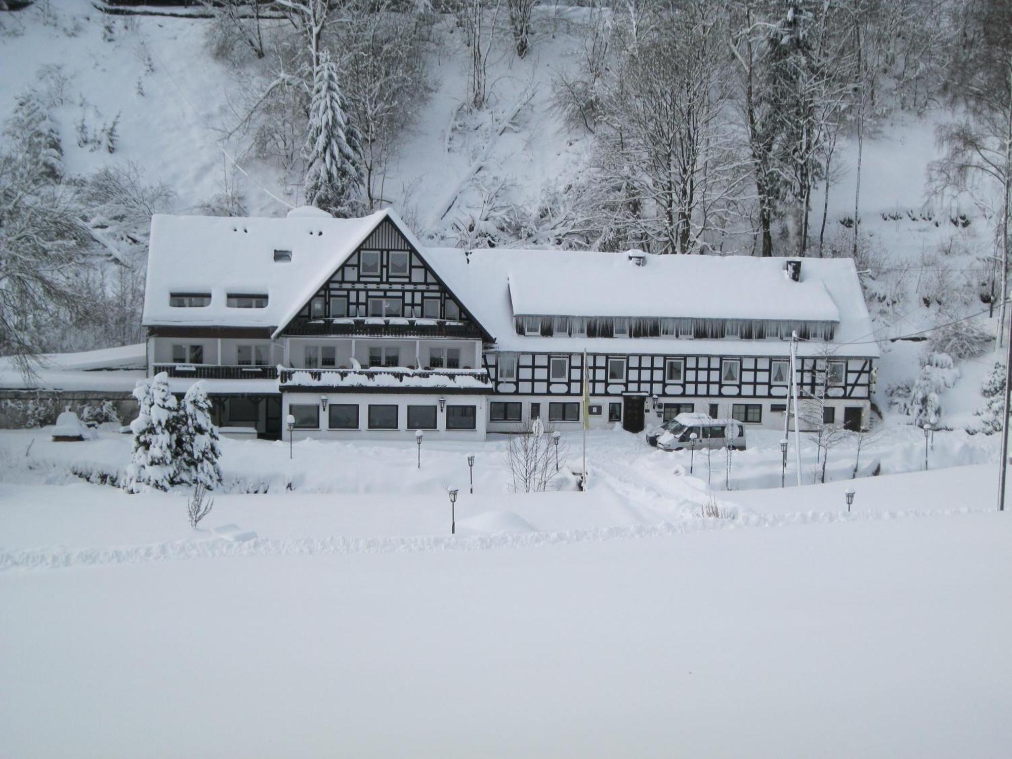Tommes Gaestehaus Zur Muehle Schmallenberg Exterior photo