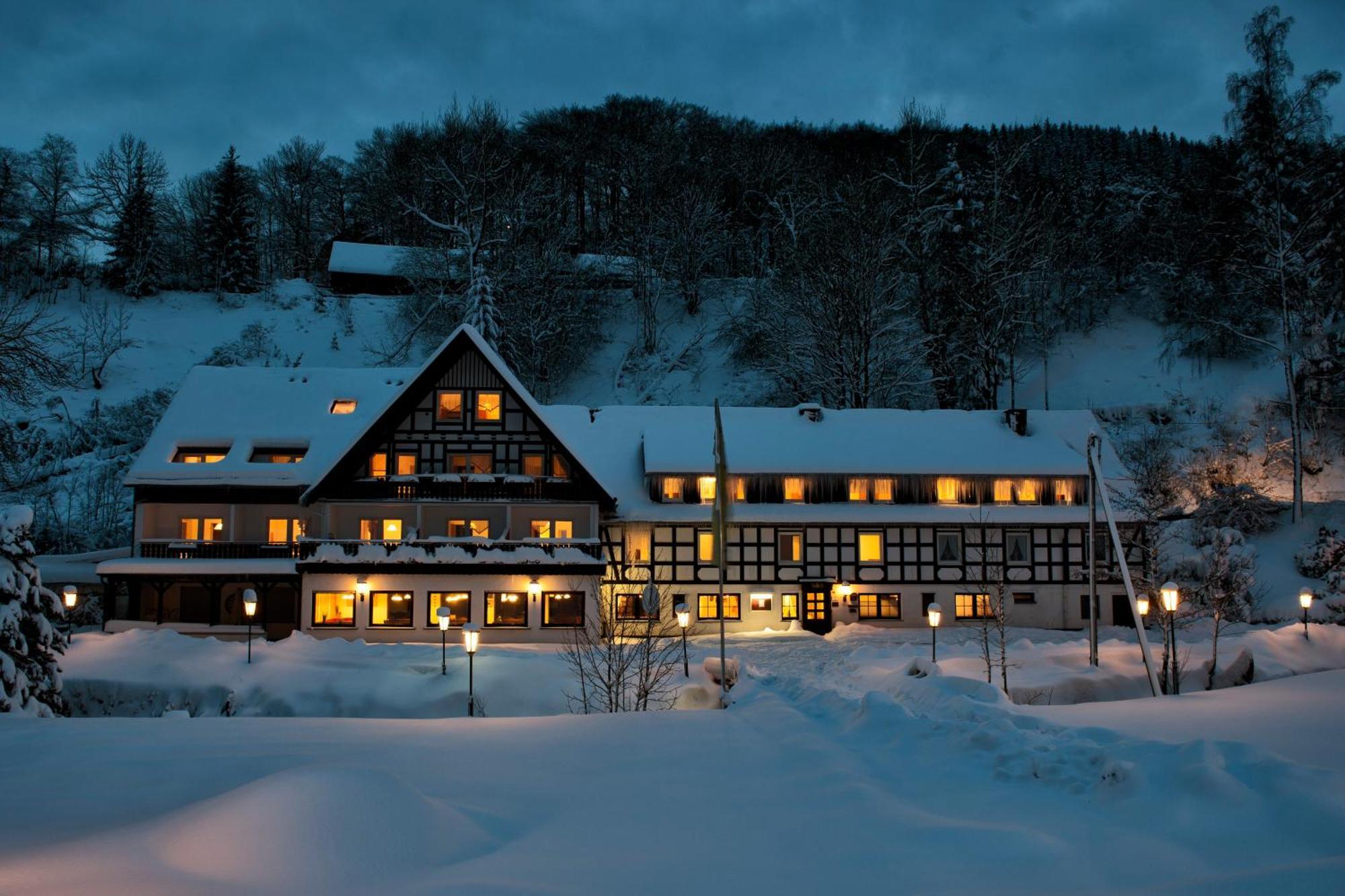 Tommes Gaestehaus Zur Muehle Schmallenberg Exterior photo